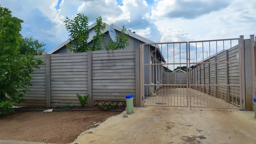 3 Bedroom Property for Sale in Sky City Gauteng