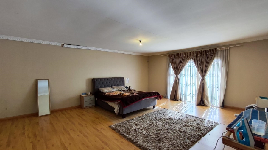 4 Bedroom Property for Sale in Dawn Park Gauteng