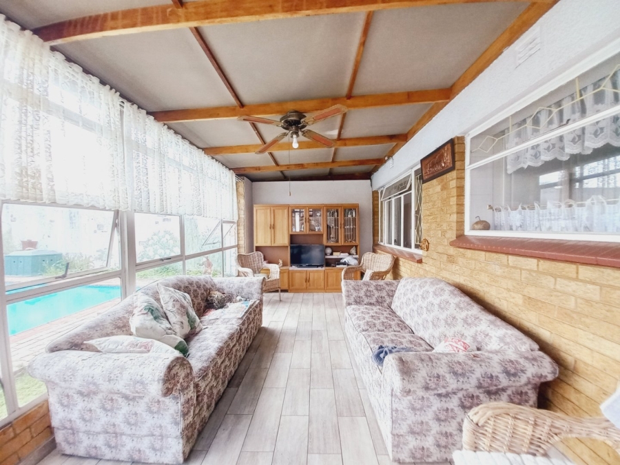 3 Bedroom Property for Sale in Rustivia Gauteng