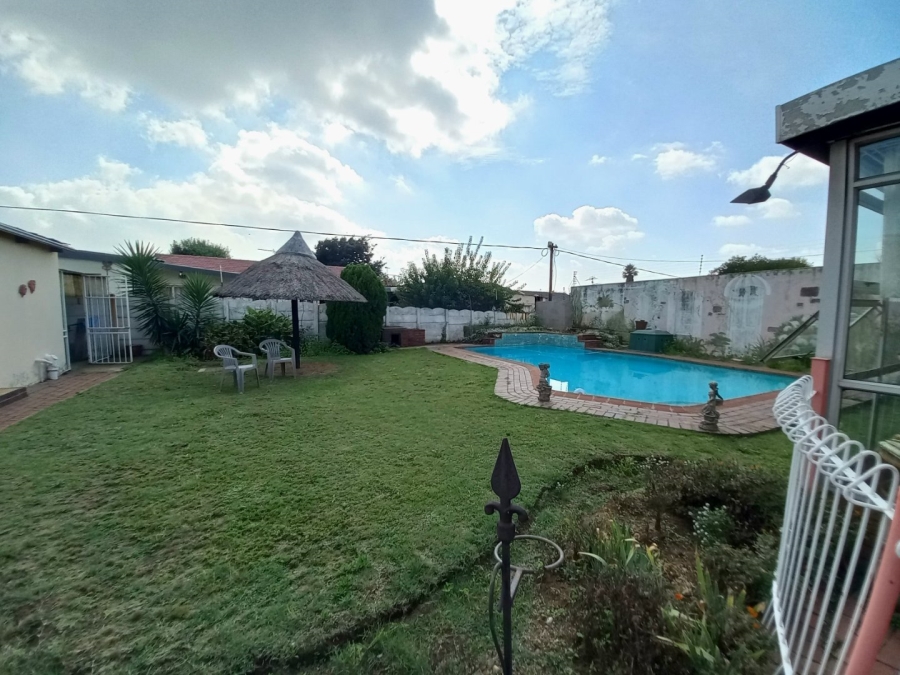 3 Bedroom Property for Sale in Rustivia Gauteng