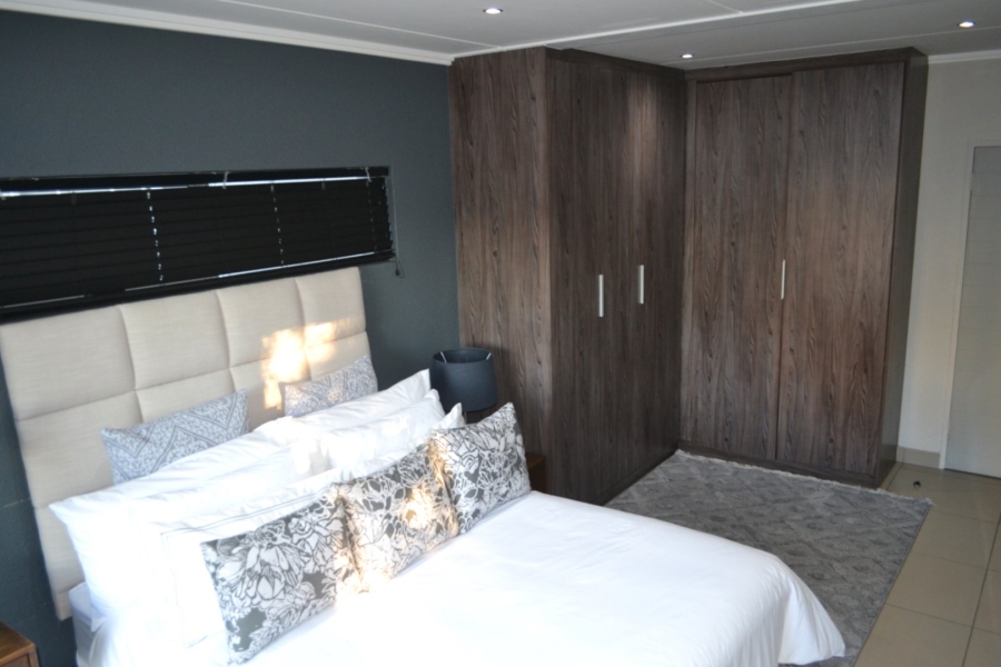 To Let 2 Bedroom Property for Rent in Atholl Gauteng