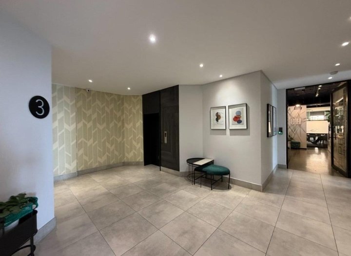 To Let commercial Property for Rent in Rosebank Gauteng