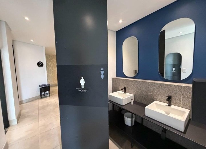 To Let commercial Property for Rent in Rosebank Gauteng