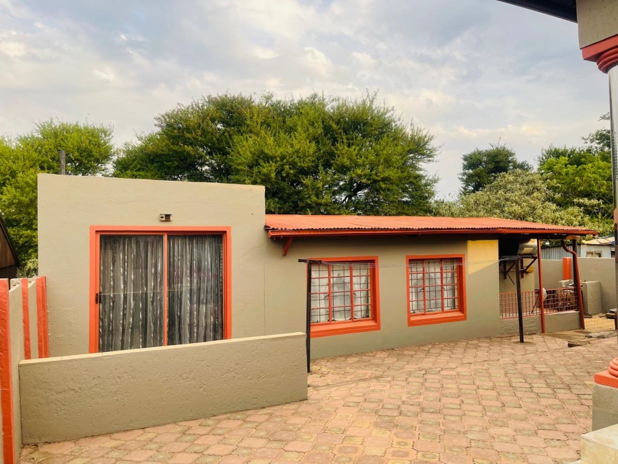 6 Bedroom Property for Sale in Randfontein Central Gauteng
