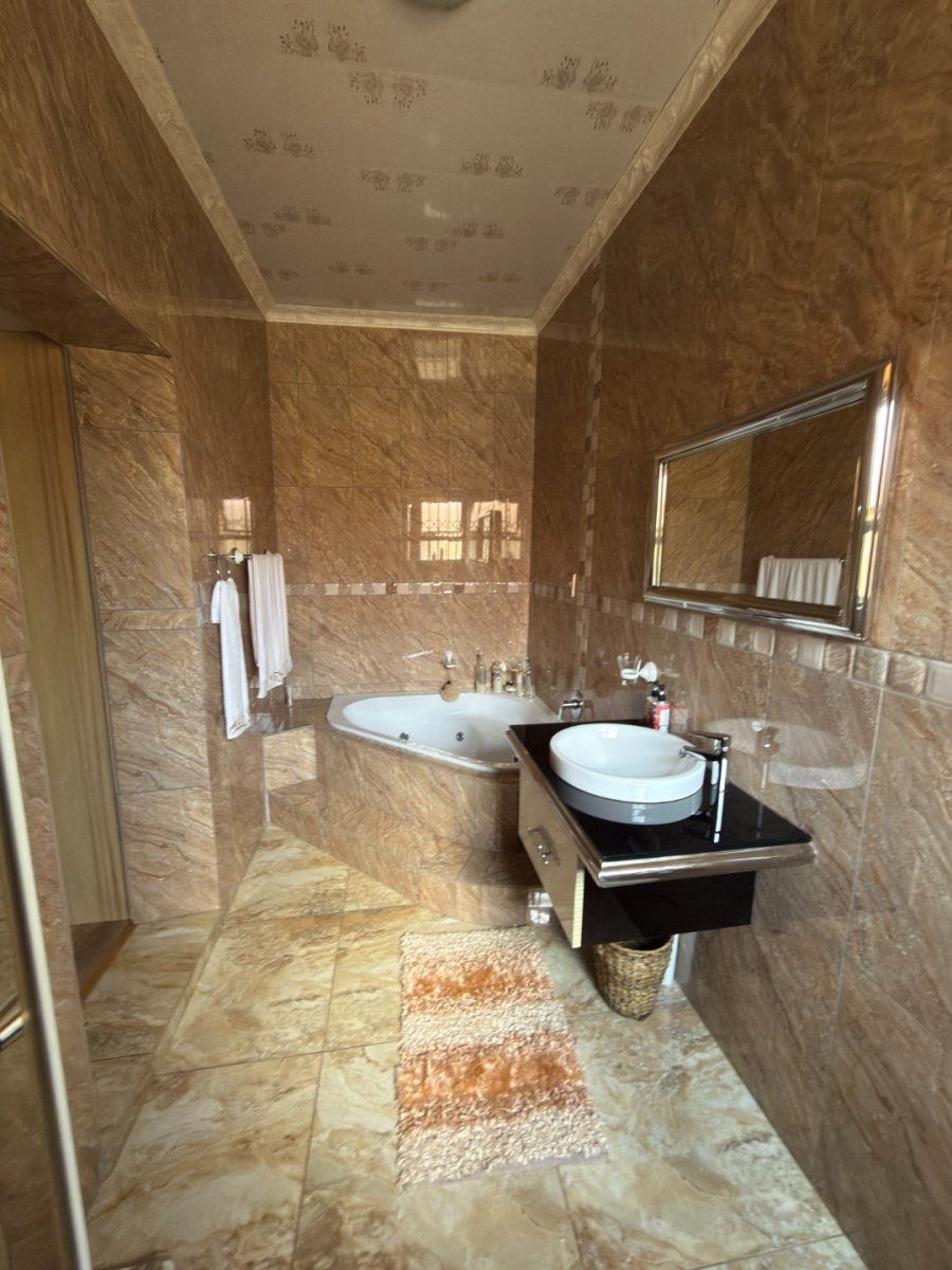 6 Bedroom Property for Sale in Randfontein Central Gauteng