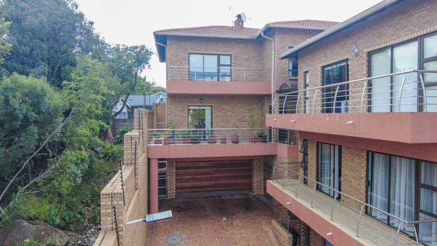 To Let 4 Bedroom Property for Rent in Mulbarton Gauteng