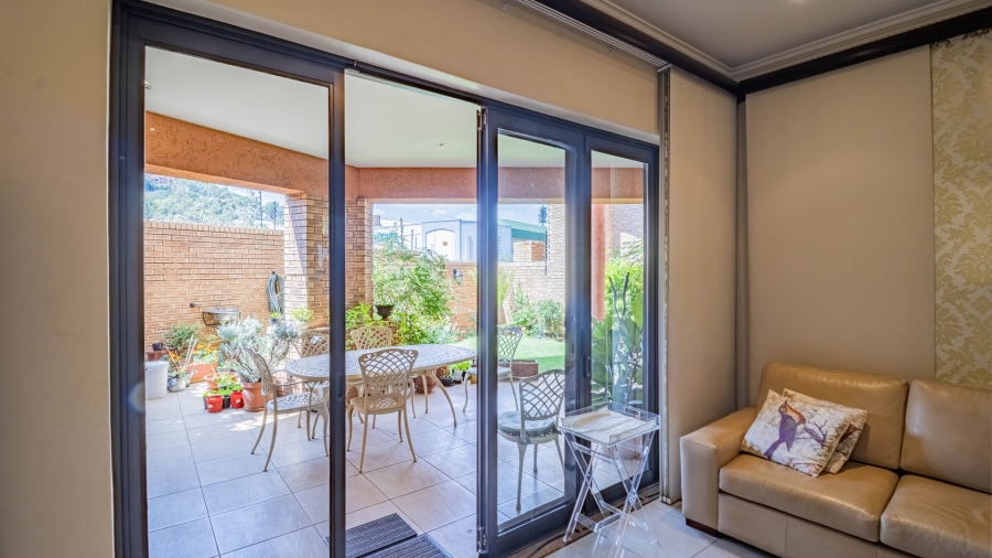 To Let 4 Bedroom Property for Rent in Mulbarton Gauteng