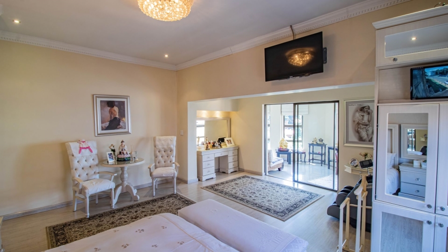 To Let 4 Bedroom Property for Rent in Mulbarton Gauteng