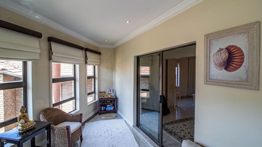 To Let 4 Bedroom Property for Rent in Mulbarton Gauteng