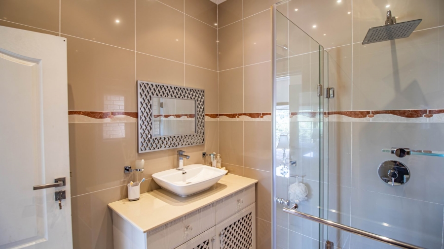 To Let 4 Bedroom Property for Rent in Mulbarton Gauteng