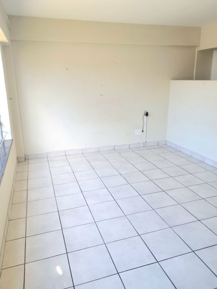 To Let  Bedroom Property for Rent in Dawnview Gauteng