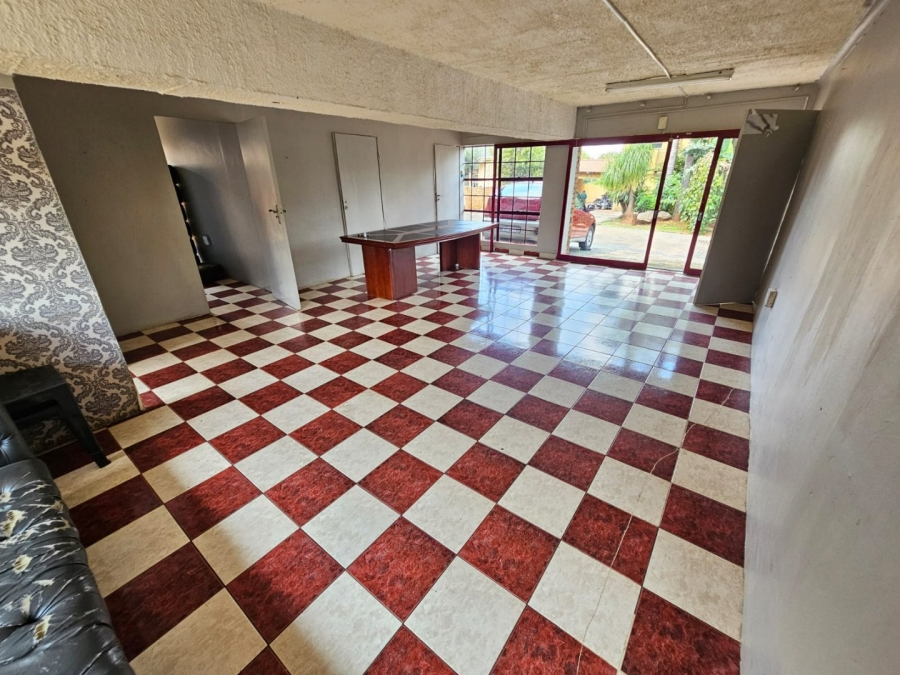 To Let 4 Bedroom Property for Rent in Erasmia Gauteng