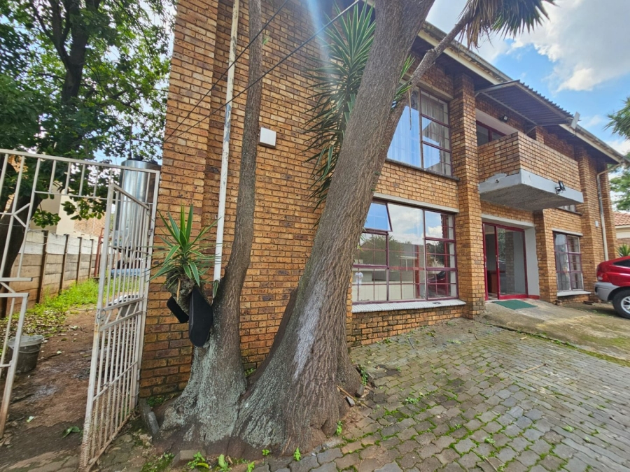 To Let 4 Bedroom Property for Rent in Erasmia Gauteng