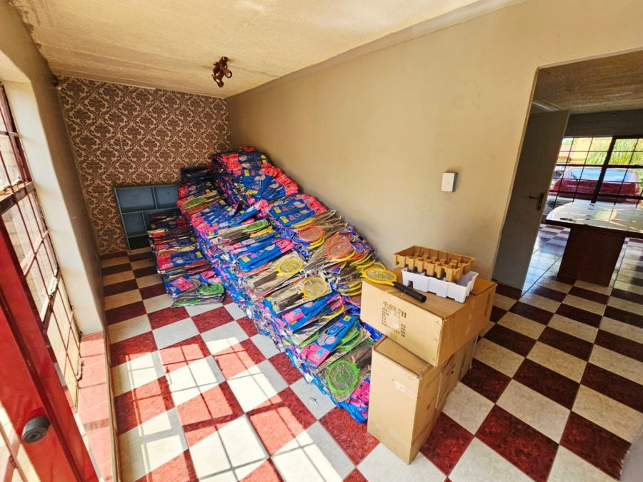 To Let 4 Bedroom Property for Rent in Erasmia Gauteng