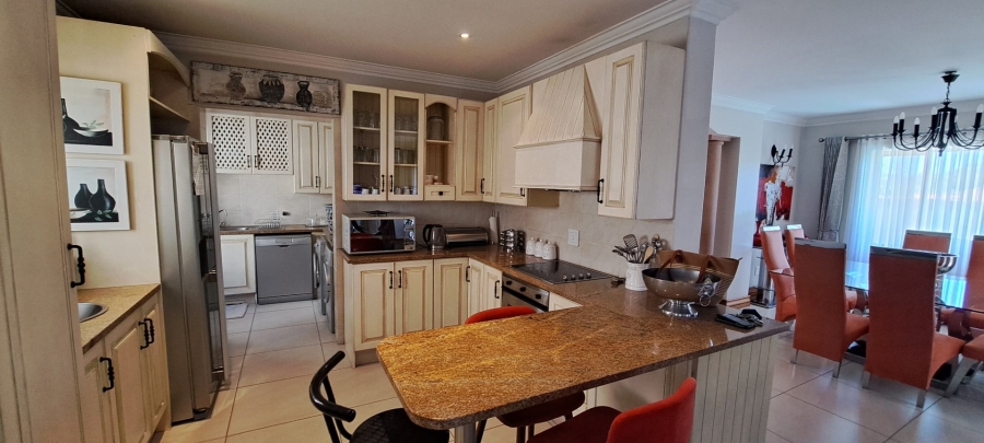 3 Bedroom Property for Sale in Marais Steyn Park Gauteng