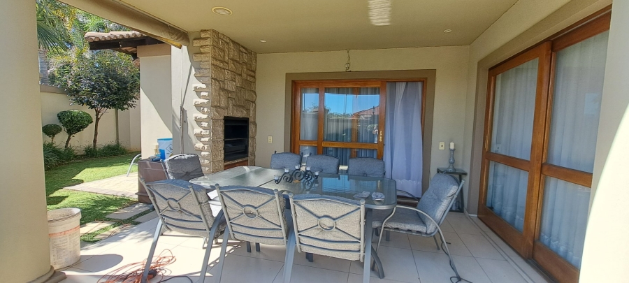 3 Bedroom Property for Sale in Marais Steyn Park Gauteng