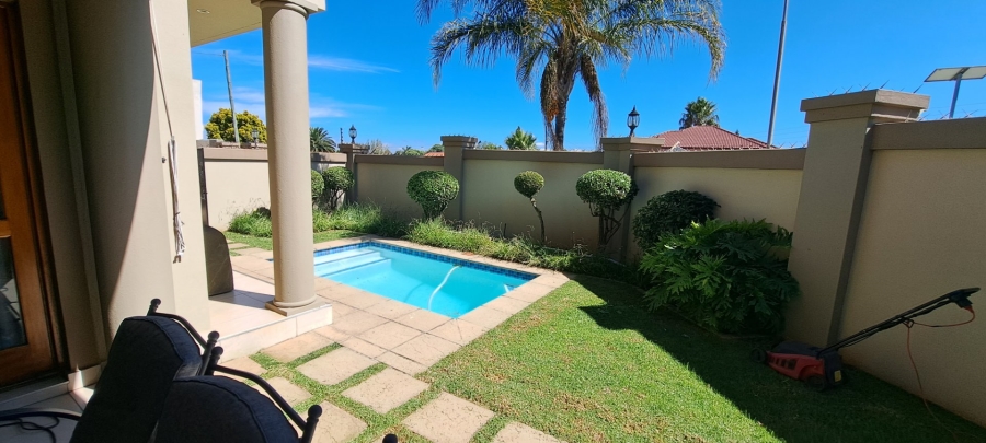 3 Bedroom Property for Sale in Marais Steyn Park Gauteng