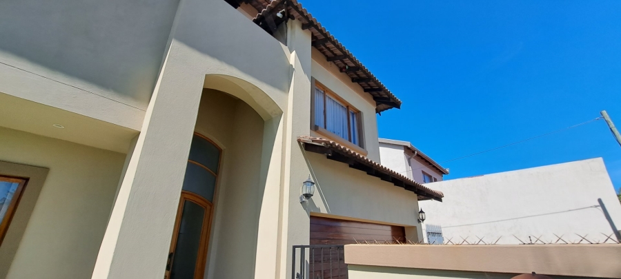 3 Bedroom Property for Sale in Marais Steyn Park Gauteng