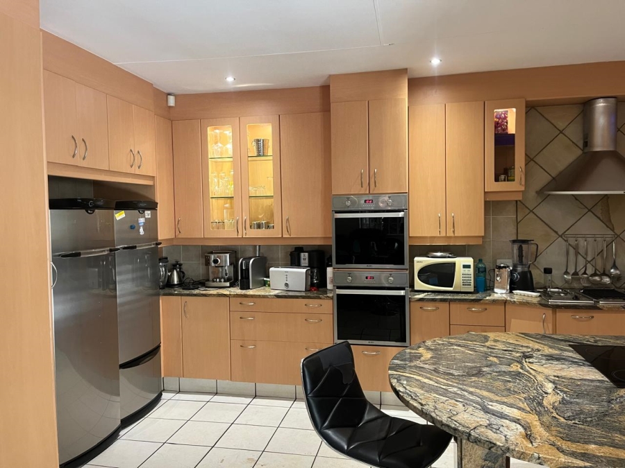 3 Bedroom Property for Sale in Lombardy East Gauteng