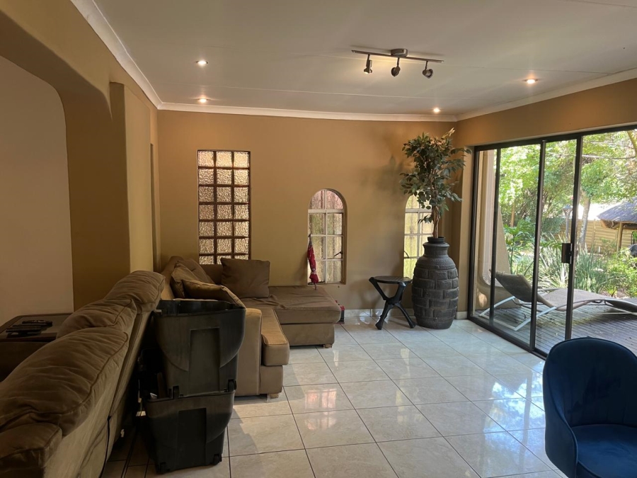 3 Bedroom Property for Sale in Lombardy East Gauteng