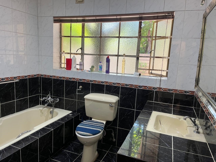 3 Bedroom Property for Sale in Lombardy East Gauteng