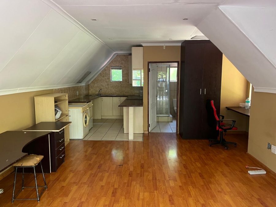 3 Bedroom Property for Sale in Lombardy East Gauteng