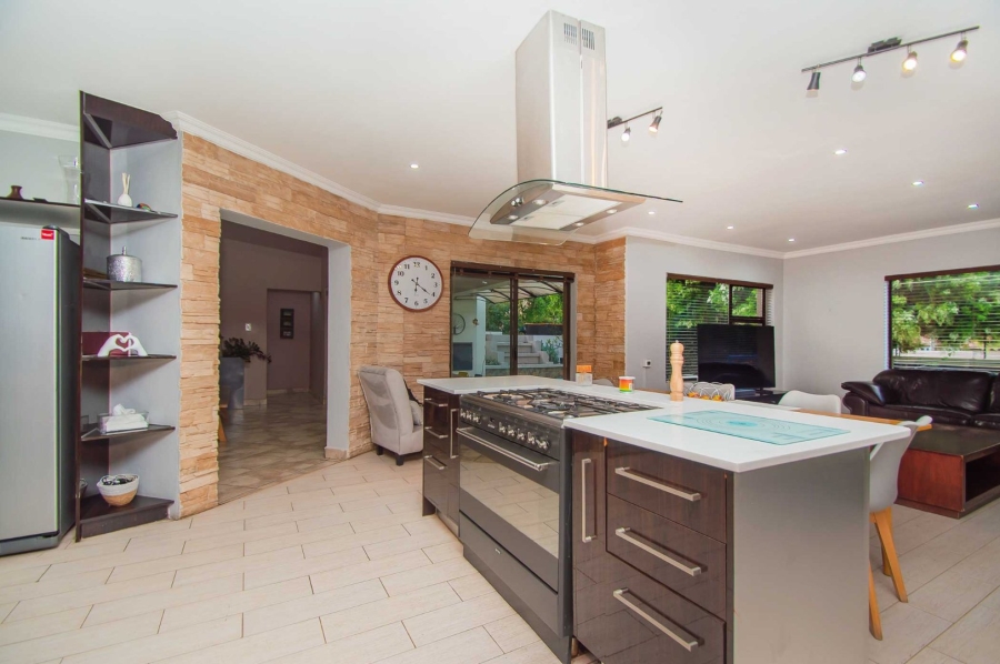 4 Bedroom Property for Sale in Honeydew Ridge Gauteng