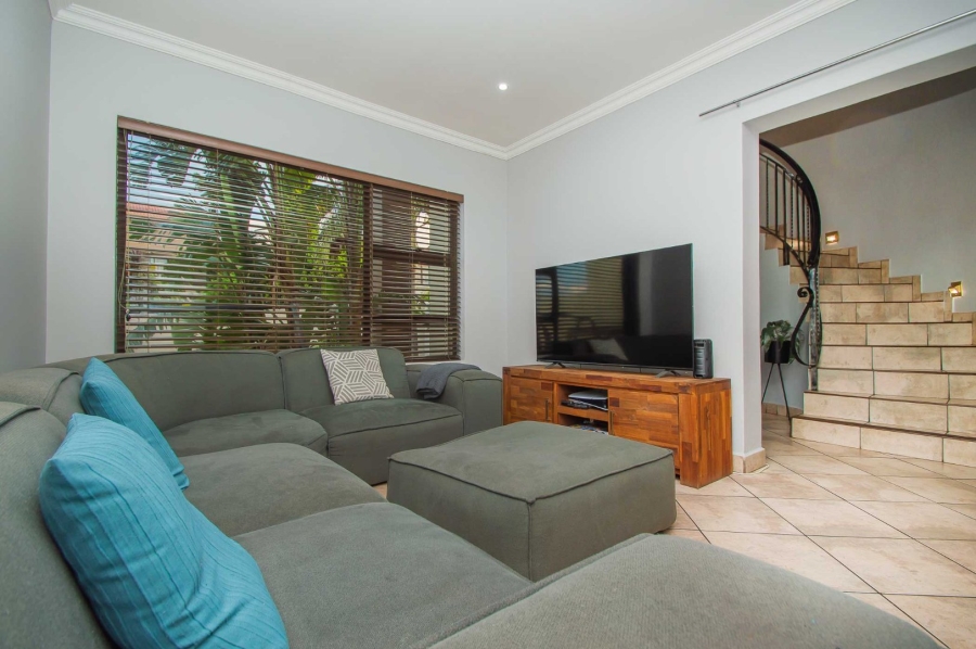 4 Bedroom Property for Sale in Honeydew Ridge Gauteng