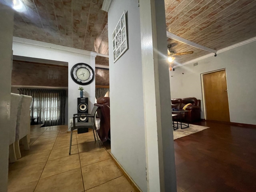 4 Bedroom Property for Sale in Meyerspark Gauteng