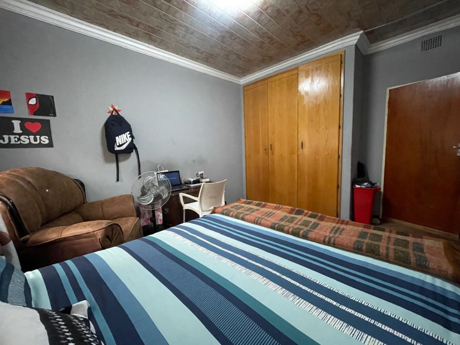 4 Bedroom Property for Sale in Meyerspark Gauteng