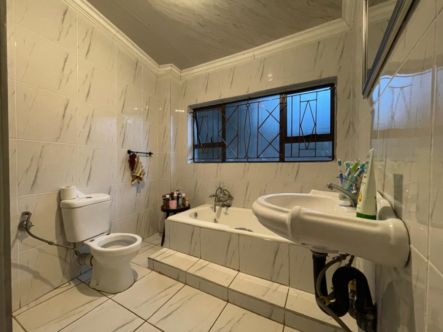 4 Bedroom Property for Sale in Meyerspark Gauteng