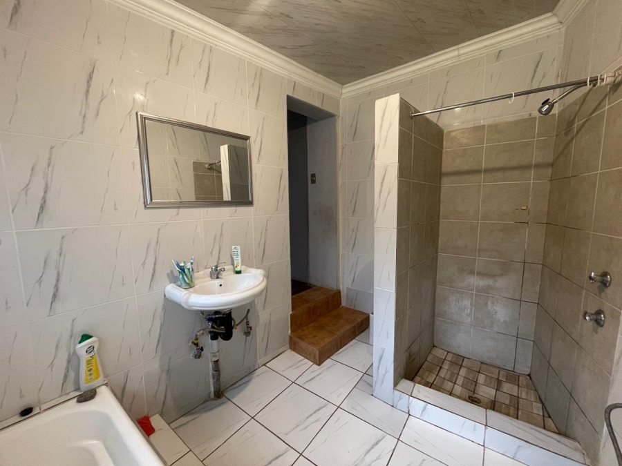 4 Bedroom Property for Sale in Meyerspark Gauteng