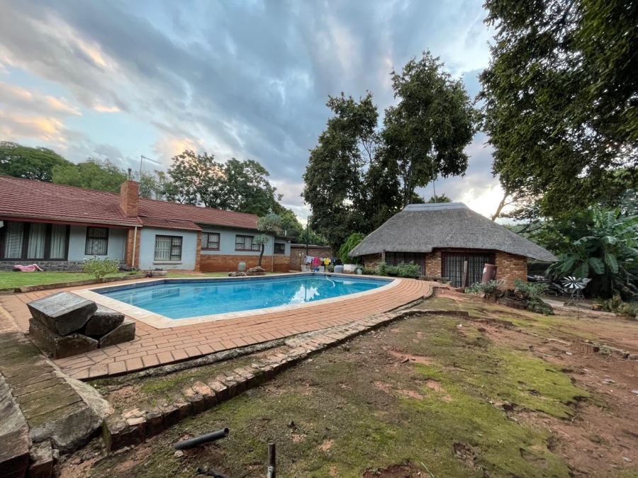 4 Bedroom Property for Sale in Meyerspark Gauteng