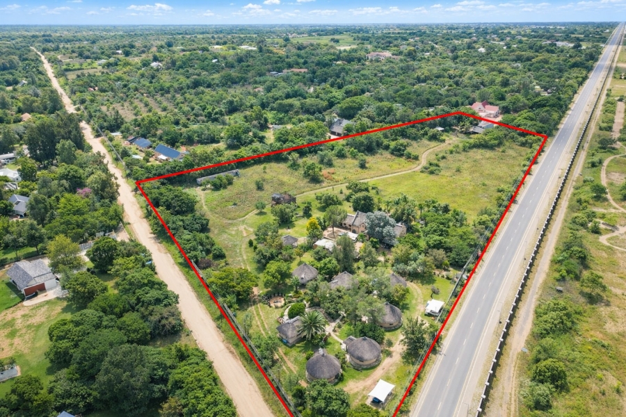 5 Bedroom Property for Sale in North Champagne Estate Gauteng