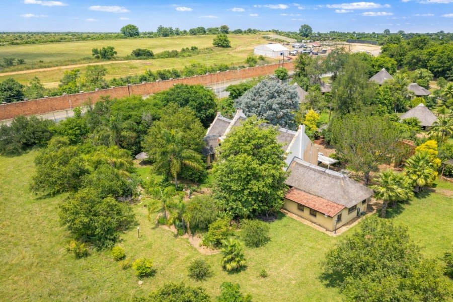 5 Bedroom Property for Sale in North Champagne Estate Gauteng