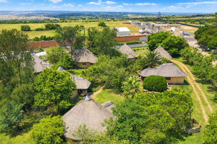 5 Bedroom Property for Sale in North Champagne Estate Gauteng