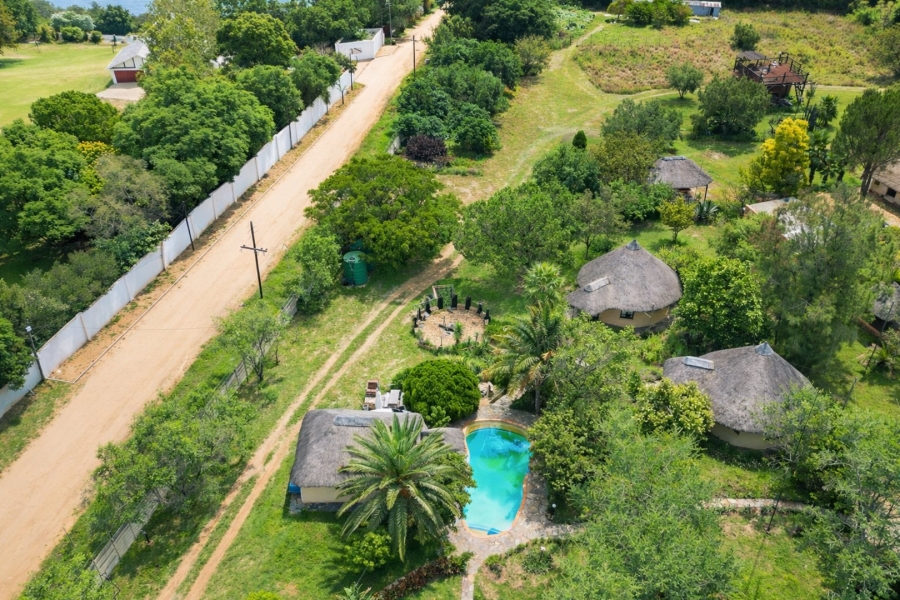 5 Bedroom Property for Sale in North Champagne Estate Gauteng