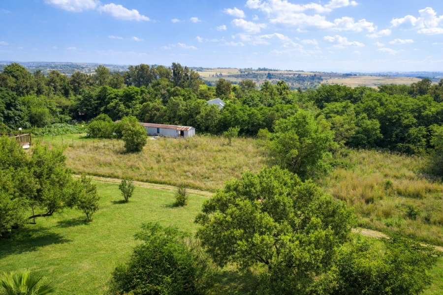 5 Bedroom Property for Sale in North Champagne Estate Gauteng