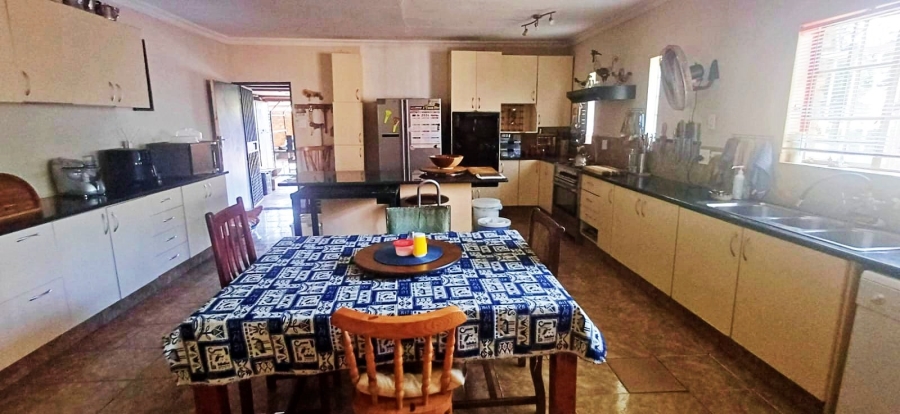 4 Bedroom Property for Sale in Eldoraigne Gauteng