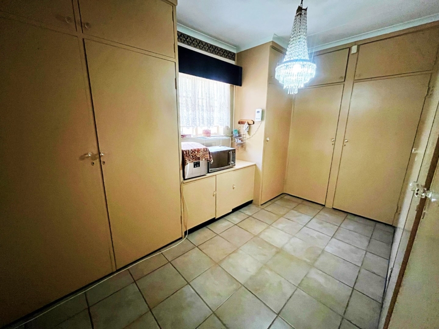 4 Bedroom Property for Sale in Eldoraigne Gauteng