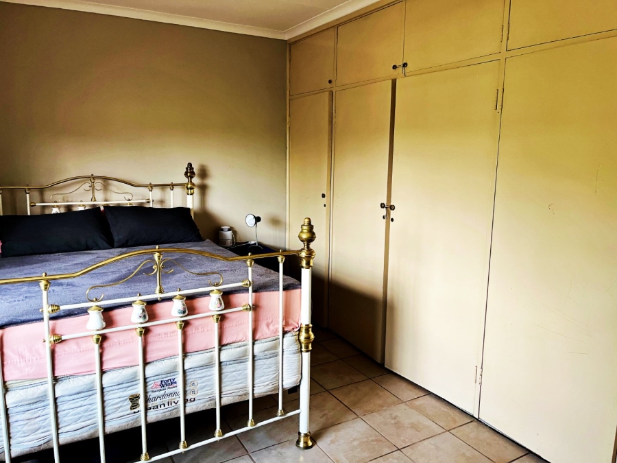 4 Bedroom Property for Sale in Eldoraigne Gauteng
