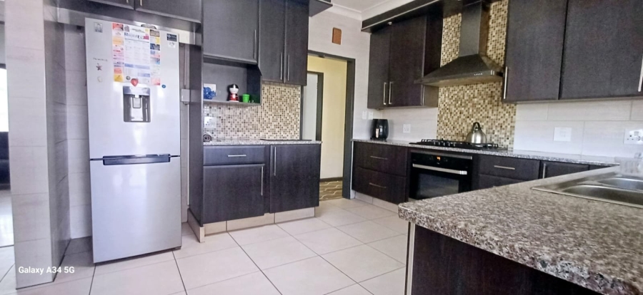 3 Bedroom Property for Sale in South Crest Gauteng