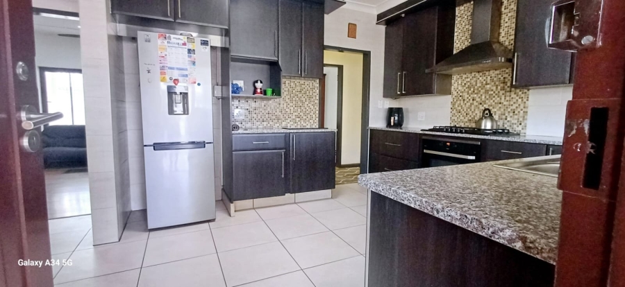 3 Bedroom Property for Sale in South Crest Gauteng