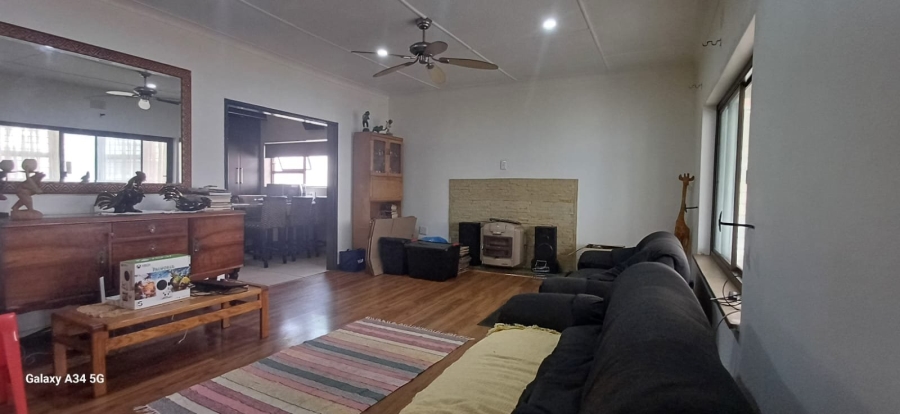 3 Bedroom Property for Sale in South Crest Gauteng