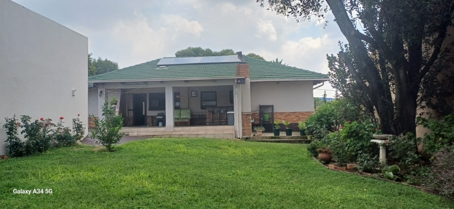 3 Bedroom Property for Sale in South Crest Gauteng