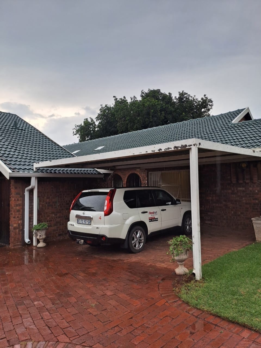 4 Bedroom Property for Sale in Wonderboom Gauteng