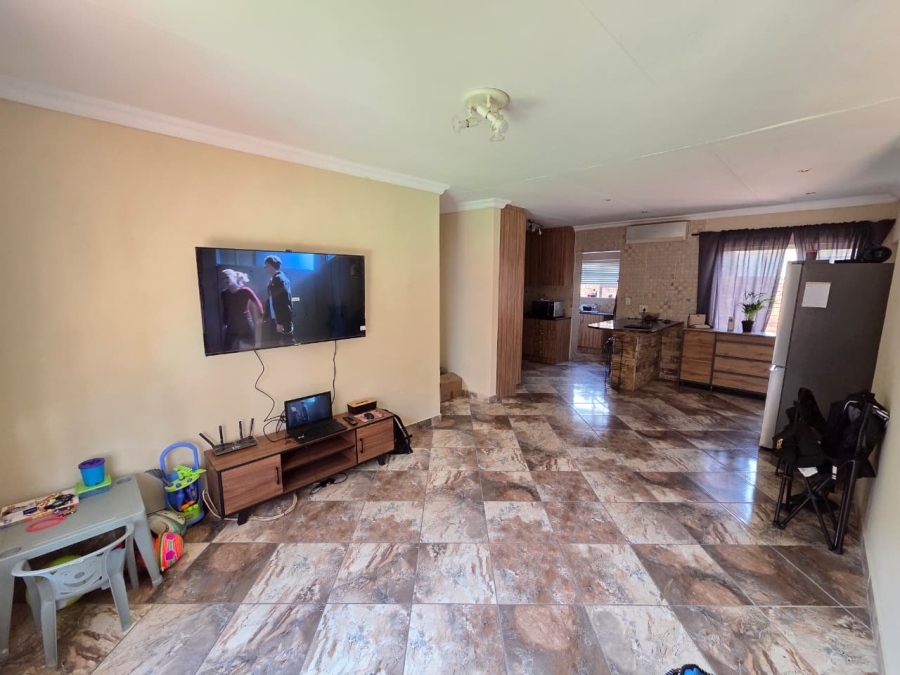 3 Bedroom Property for Sale in Magalieskruin Gauteng