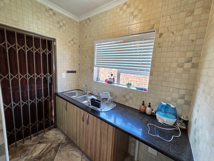 3 Bedroom Property for Sale in Magalieskruin Gauteng