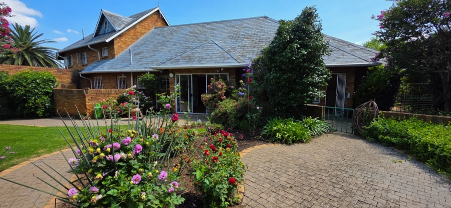 4 Bedroom Property for Sale in Dowerglen Gauteng