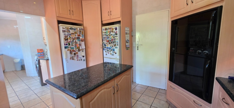 4 Bedroom Property for Sale in Dowerglen Gauteng